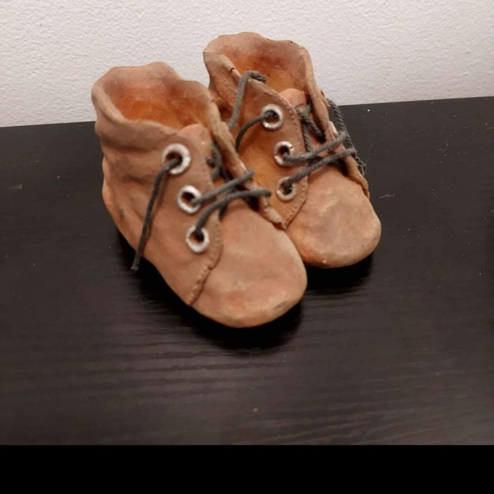 Rare vintage clay buster brown shoes